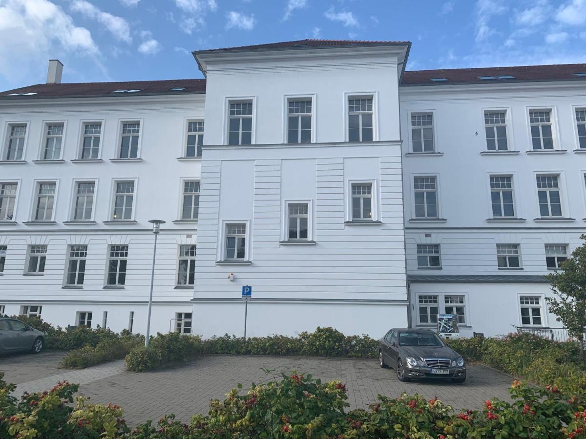 Circus Hostal Putbus Exterior foto